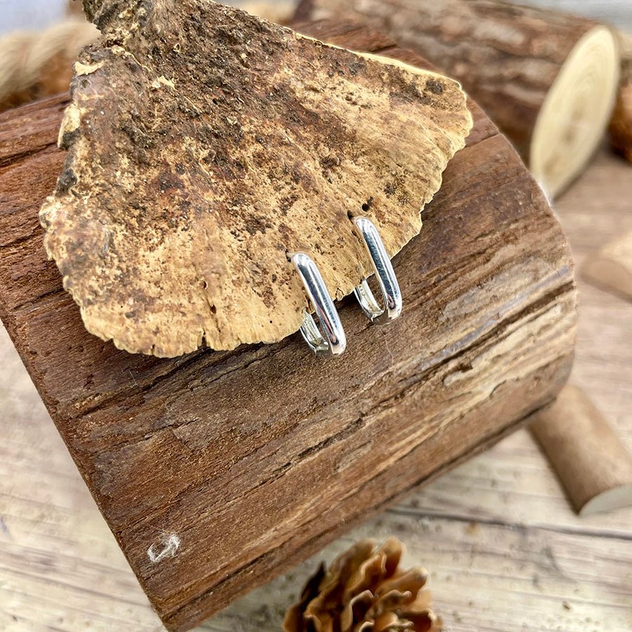 Boucles d’oreilles femme STEEL KISS – créoles rectangulaires épaisses 15 mm en argent 925 – bijoux fait main en argent 925 | Pitch & Néo