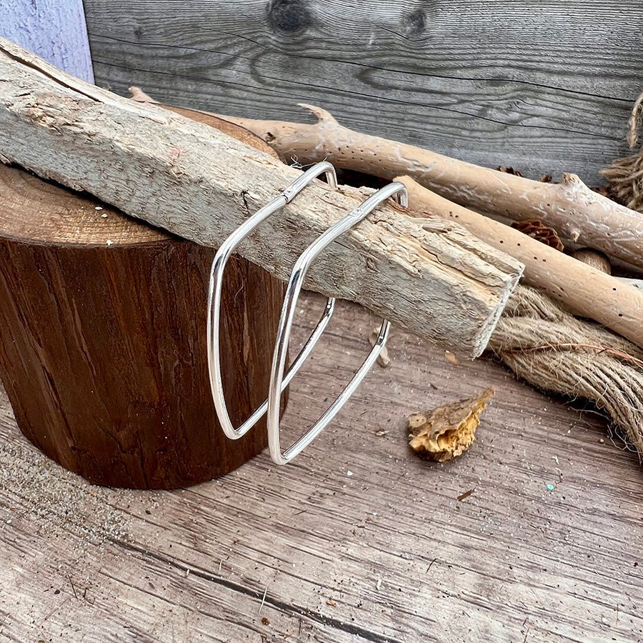 Boucles d’oreilles femme THE BIG SHARP THEORY – créoles carrées grand format en argent 925 – bijoux fait main en argent 925 | Pitch & Néo