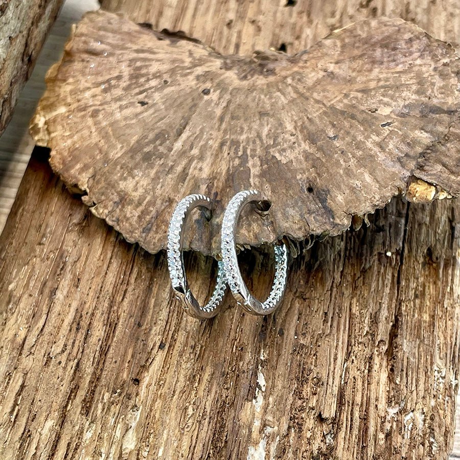 Boucles d’oreilles femme TOO LIT TO QUIT – créoles 20 mm pavées de zircons façon diamant et argent 925 – bijoux fait main en argent 925 | Pitch & Néo