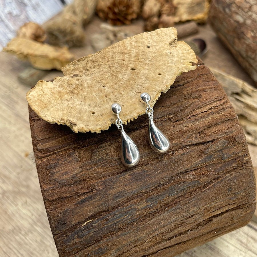 Boucles d’oreilles HEAVY FLOW en argent 925 – clous ronds et gouttes pendantes longues – bijoux fait main en argent 925 | Pitch & Néo