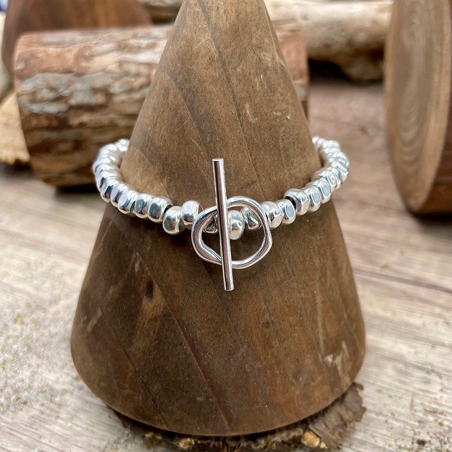 Bracelet femme MELT ME, BABY – perles carrées 5 mm en argent 925, fermoir toggle effet fondu – bijoux fait main en argent 925 | Pitch & Néo