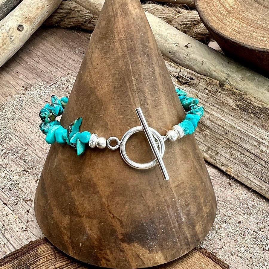 Bracelet femme MOJAVE MOOD – perles chips de turquoise naturelle du Nevada et fermoir toggle oversize argent 925 – bijoux fait main en argent 925 | Pitch & Néo