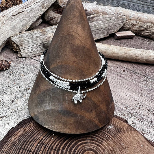 Bracelet femme multi - rang ELEPHANTASTIC – perles de spinelle noire, pendentif éléphant zircon et argent 925 – bijoux fait main en argent 925 | Pitch & Néo