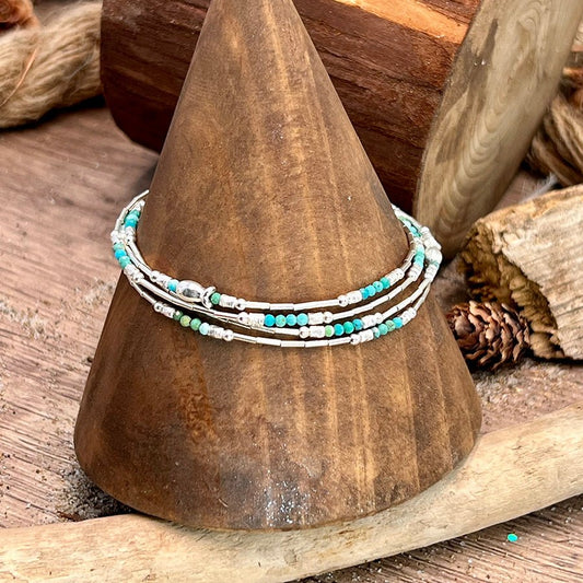 BRACELET femme multi - rang TURQUOISE ON THE ROCKS – perles de turquoise facettées, liquid silver et mini poissons argent 925 – bijoux fait main en argent 925 | Pitch & Néo