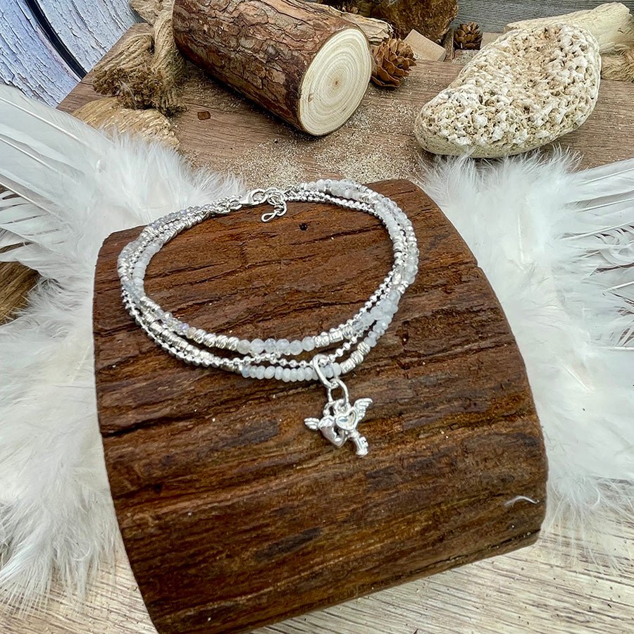 BRACELET femme multi - rang UNLOCK MY SPELL – perles de pierre de lune arc - en - ciel et pendentifs cadenas cœur & clé ailés argent 925 – bijoux fait main en argent 925 | Pitch & Néo