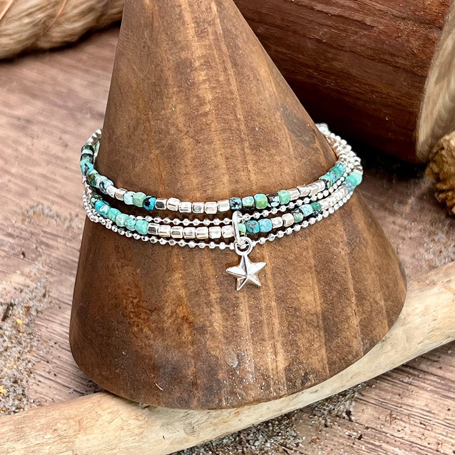 Bracelet femme multi - rang WALK ME TO MALIBU – perles de turquoise naturelle, pendentif étoile et argent 925 – bijoux fait main en argent 925 | Pitch & Néo