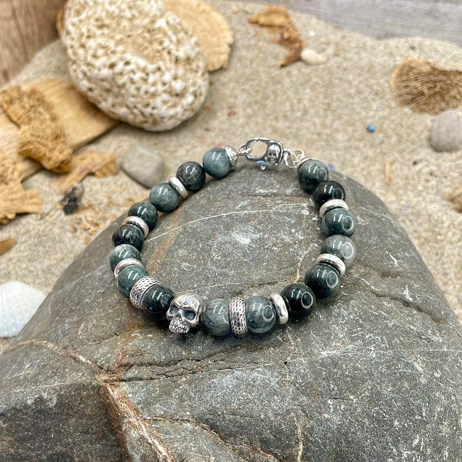 Bracelet homme EAGLE HELL – perles d’œil d’aigle 10 mm, tête de mort Pitch & Néo® et fermoir skull argent 925 – bijoux fait main en argent 925 | Pitch & Néo