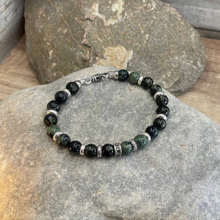 Bracelet homme GUAC & ROLL – perles de jaspe kambaba 8 mm, donut signature, fermoir mousqueton et argent 925 – bijoux fait main en argent 925 | Pitch & Néo