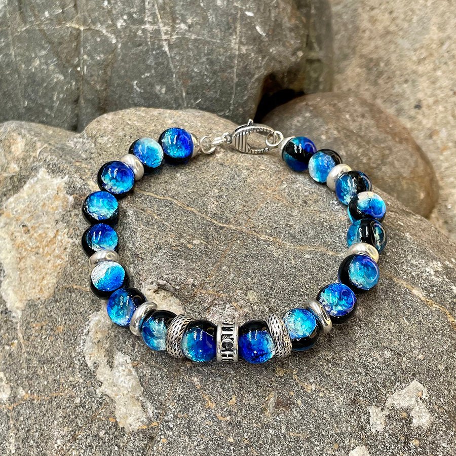 Bracelet homme MASTER OF BLUE – perles 10 mm, donut signature, fermoir rayé et argent 925 – bijoux fait main en argent 925 | Pitch & Néo