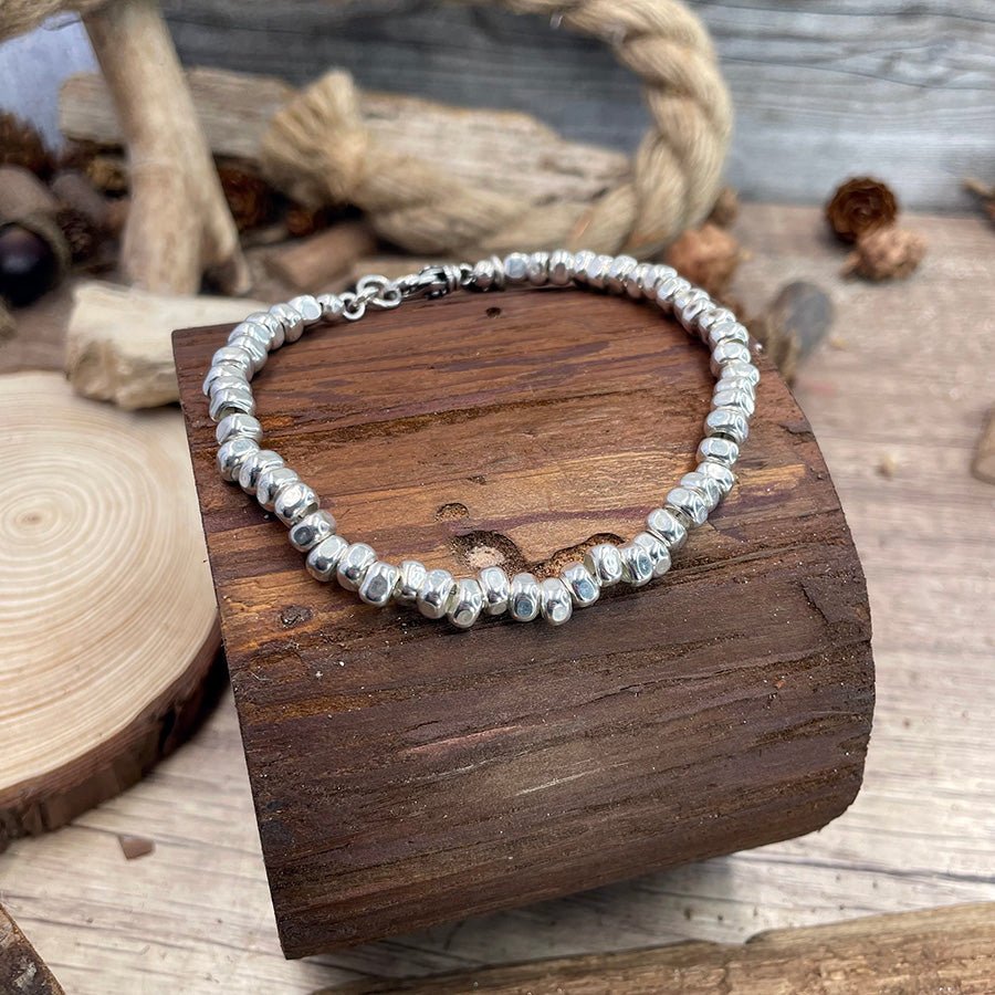 Bracelet homme OUT OF LINE – perles carrées argent 925 et fermoir étoile – bijoux fait main en argent 925 | Pitch & Néo