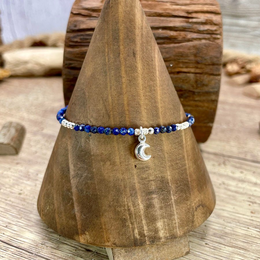 Bracelet perles femme argent 925 LUNA SPLENDENTE – perles de lapis - lazuli facettées & pendentif lune – bijoux fait main en argent 925 | Pitch & Néo