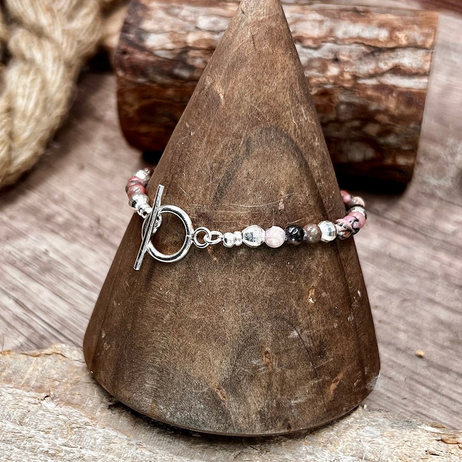 Bracelet perles femme argent 925 YOU MAKE ME BLUSH, BABY – perles de rhodonite & fermoir toggle – bijoux fait main en argent 925 | Pitch & Néo