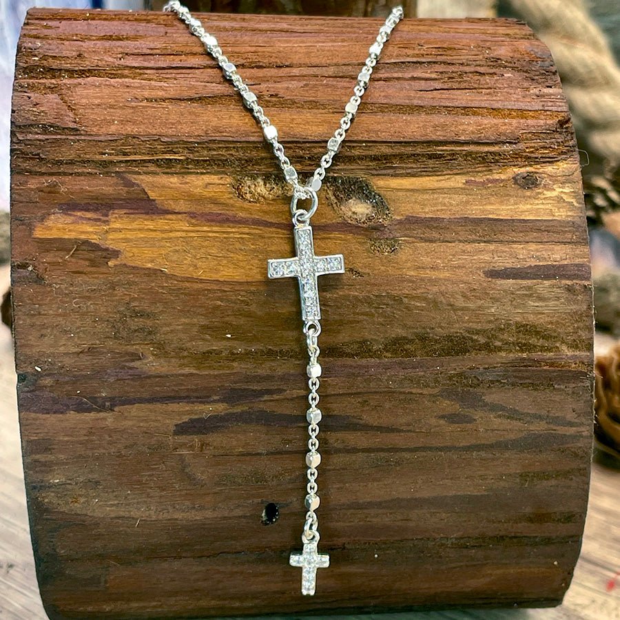 Collier chapelet femme PRAY FOR MY LOOK – chaîne forçat alternée de cubes, forme Y & double croix pavées de zircons façon diamant en argent 925 – bijoux fait main en argent 925 | Pitch & Néo