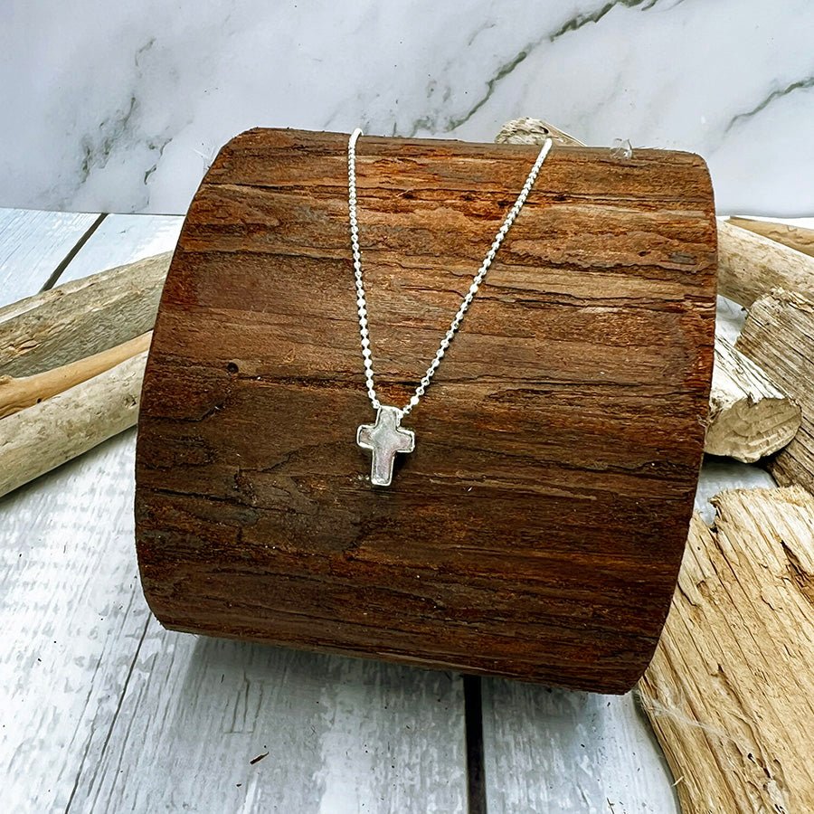 Collier femme BAD SAINT – chaîne boules facettées scintillantes & pendentif croix et argent 925 – bijoux fait main en argent 925 | Pitch & Néo