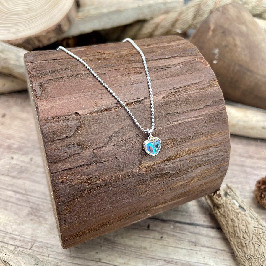 Collier femme BITE MY HEART – chaîne boules facettées scintillantes en argent 925 et pendentif cœur cristal arc - en - ciel – bijoux fait main en argent 925 | Pitch & Néo