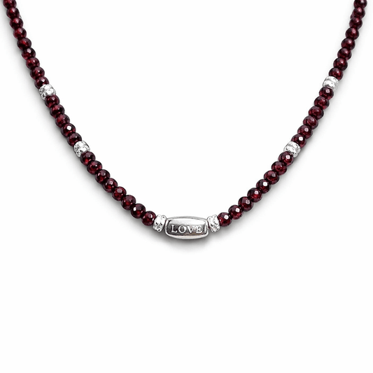 Collier femme BITE THE LOVE – perles de grenat facettées, capsule gravée LOVE en argent 925, perles diamantées – bijoux fait main en argent 925 | Pitch & Néo