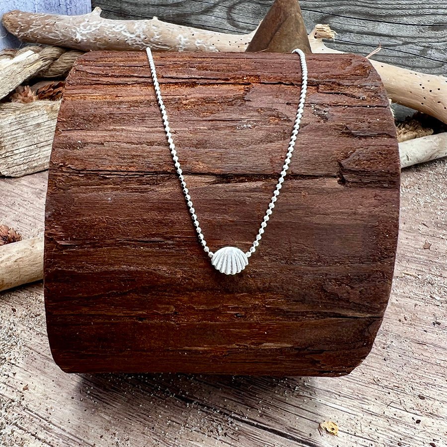 Collier femme BRING IT ON, BEACH – chaîne boules facettées scintillantes & pendentif coquillage et argent 925 – bijoux fait main en argent 925 | Pitch & Néo