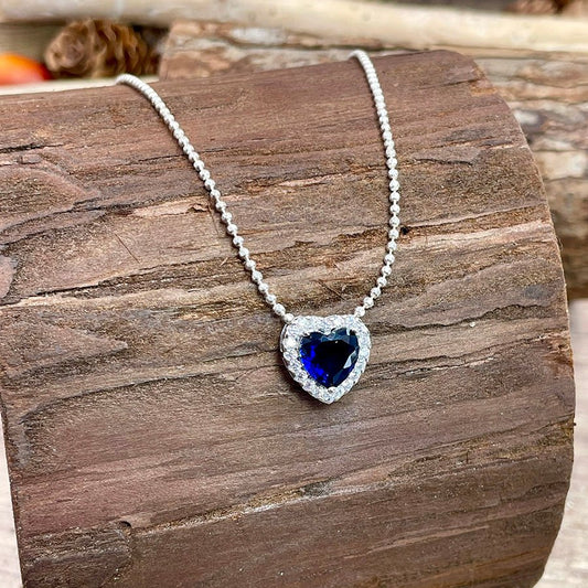 Collier femme DON’T PLAY WITH MY HEART, SUGAR – chaîne boules facettées scintillantes, pendentif cœur zircon bleu halo zircon diamant et argent 925 – bijoux fait main en argent 925 | Pitch & Néo