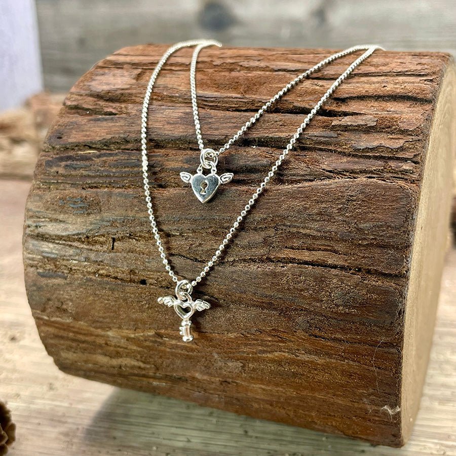 Collier femme double - rang DOUBLE TROUBLE LOVE – maille boules facettées scintillantes & duo pendentifs cadenas cœur et clé ailée en argent 925 – bijoux fait main en argent 925 | Pitch & Néo