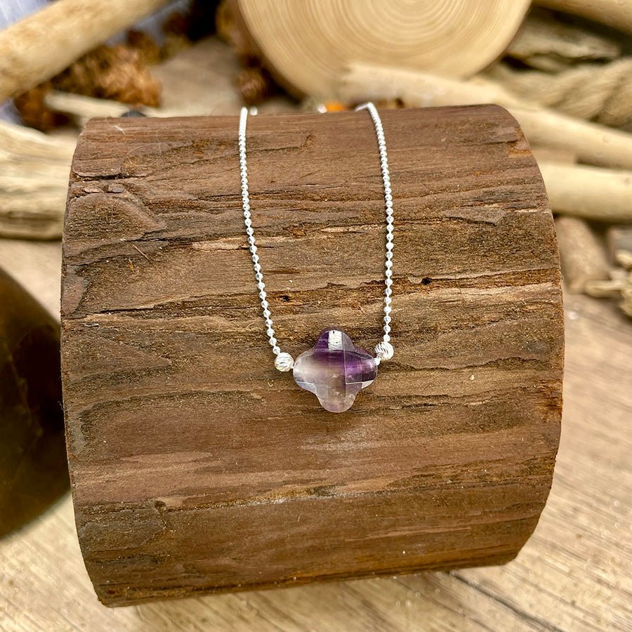 Collier femme en argent 925 – PURPLE ME NOW, trèfle en améthyste & chaîne boules facettées – bijoux fait main en argent 925 | Pitch & Néo