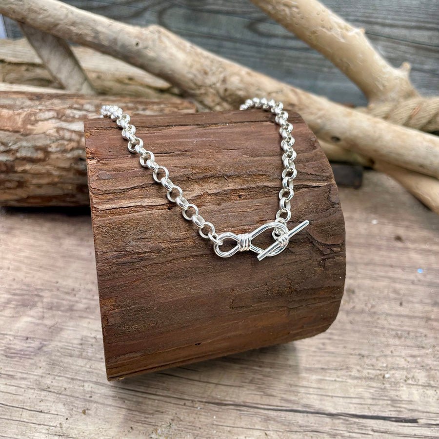 Collier femme ENDLESSLY UNTOUCHABLE, DEAR – chaîne jaseron épaisse & fermoir toggle nœud infini stylisé en argent 925 – bijoux fait main en argent 925 | Pitch & Néo