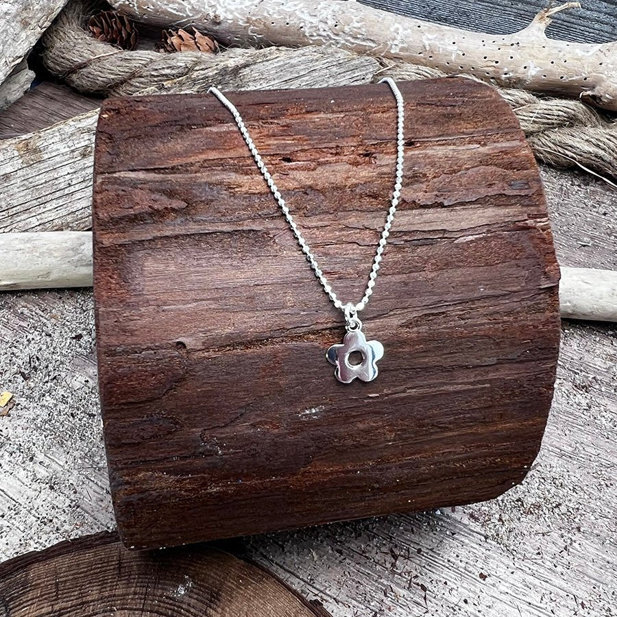 Collier femme F* THE DAISY – chaîne boules facettées scintillantes, pendentif fleur ajourée miroir et argent 925 – bijoux fait main en argent 925 | Pitch & Néo