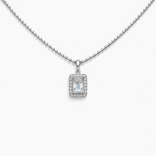 Collier femme FREEZE ME, I’M FABULOUS – chaîne boules facettées scintillantes et pendentif zircon taille émeraude façon diamant, halo zircons, argent 925 – bijoux fait main en argent 925 | Pitch & Néo
