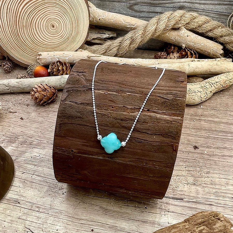 Collier femme ICE ME BABY – trèfle en amazonite facettée & chaîne boules scintillantes en argent 925 – bijoux fait main en argent 925 | Pitch & Néo