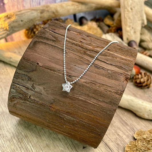 Collier femme KISS MY STAR – chaîne boules facettées scintillantes & pendentif étoile zircon façon diamant en argent 925 – bijoux fait main en argent 925 | Pitch & Néo