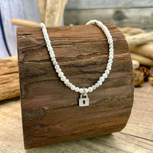 Collier femme PRIVATE? NOT FOR EVERYONE – perles de culture 4 mm, cadenas zircon et perles diamantées argent 925 – bijoux fait main en argent 925 | Pitch & Néo