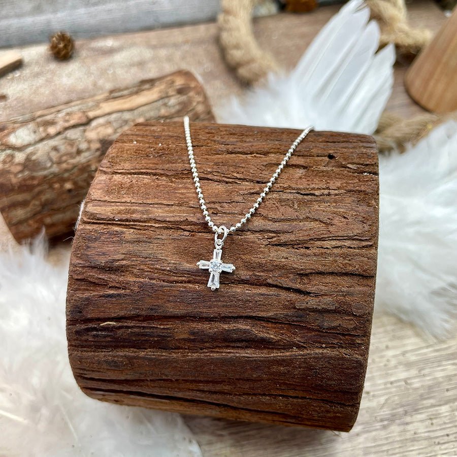 Collier femme SAVED BY STYLE – chaîne boules facettées scintillantes & pendentif croix zircons baguette en argent 925 – bijoux fait main en argent 925 | Pitch & Néo