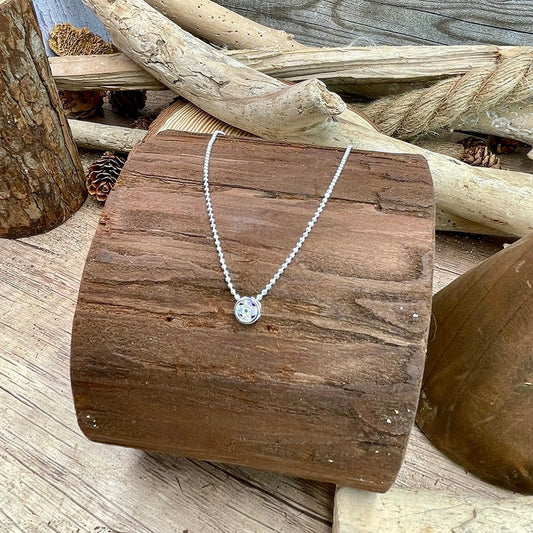 Collier femme SHUT THE LUCK UP – chaîne boules facettées scintillantes, pendentif trèfle pavé de zircons façon diamant et argent 925 – bijoux fait main en argent 925 | Pitch & Néo