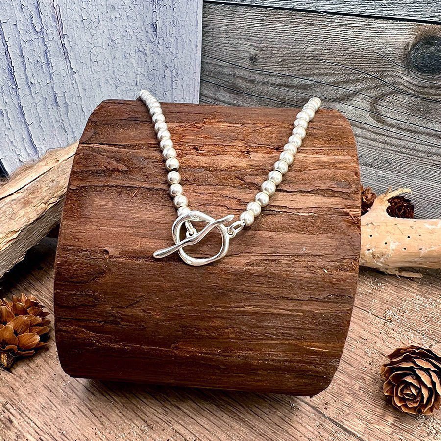 Collier femme SHUT UP & POLISH ME – perles boules 4 mm & fermoir toggle fondu en argent 925 – bijoux fait main en argent 925 | Pitch & Néo