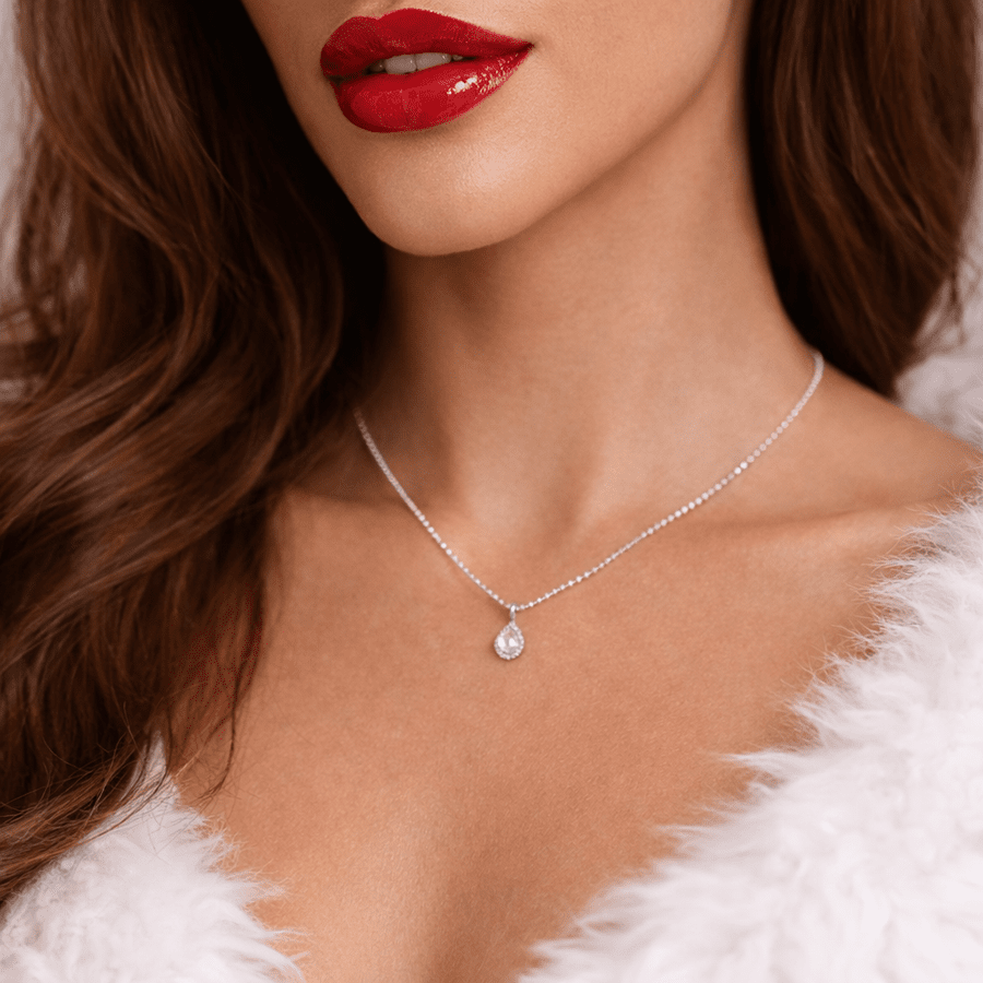 Collier femme TEARS OF A RICH B$TCH – chaîne boules facettées scintillantes, pendentif goutte zircon et argent 925 – bijoux fait main en argent 925 | Pitch & Néo
