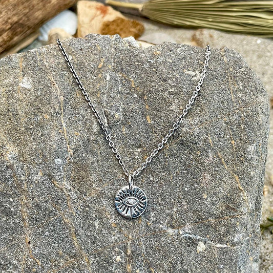 Collier homme SON OF A WITCH – chaîne forçat, pendentif œil rayonnant et argent 925 – bijoux fait main en argent 925 | Pitch & Néo