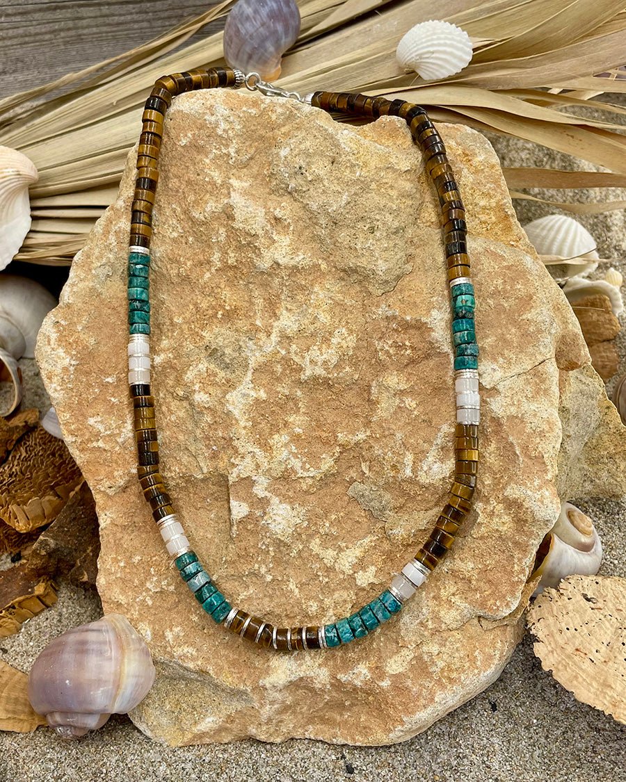 Collier homme surfeur SUPERBANK – perles heishi turquoise véritable, agate blanche et œil de tigre 6 mm, fermoir mousqueton argent 925 – bijoux fait main en argent 925 | Pitch & Néo