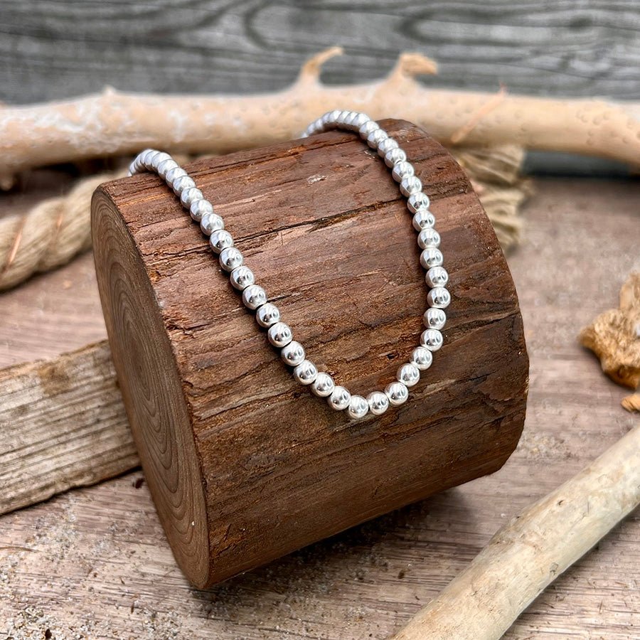 Collier marseillais femme BORN IN MARSEILLE, BÉBÉ – perles boules 5 mm montées sur chaîne en argent 925 – bijoux fait main en argent 925 | Pitch & Néo