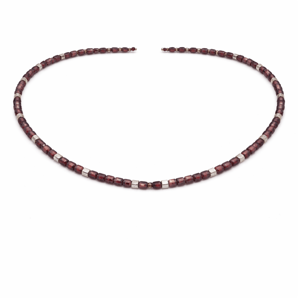 Collier perles femme argent 925 – WINE NOT, perles carrées de grenat – bijoux fait main en argent 925 | Pitch & Néo