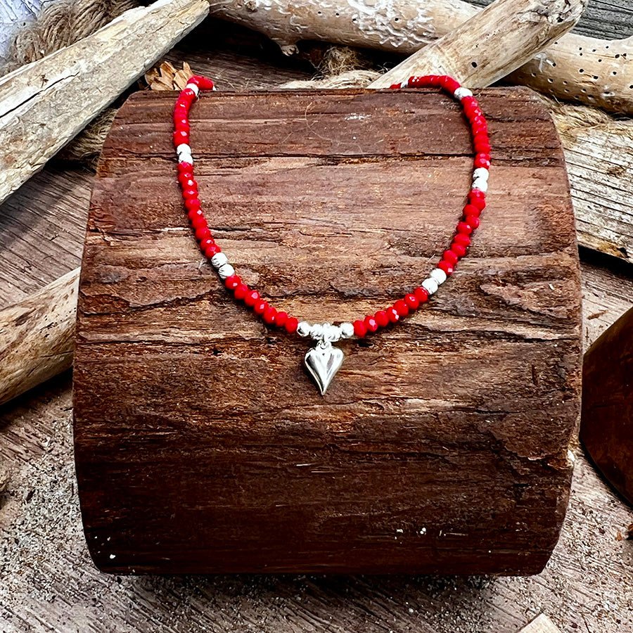 Collier perles femme BACK OFF, I'M IN LOVE – perles en pierre fine de corail bambou & pendentif cœur allongé avec perles facettées scintillantes en argent 925 – bijoux fait main en argent 925 | Pitch & Néo