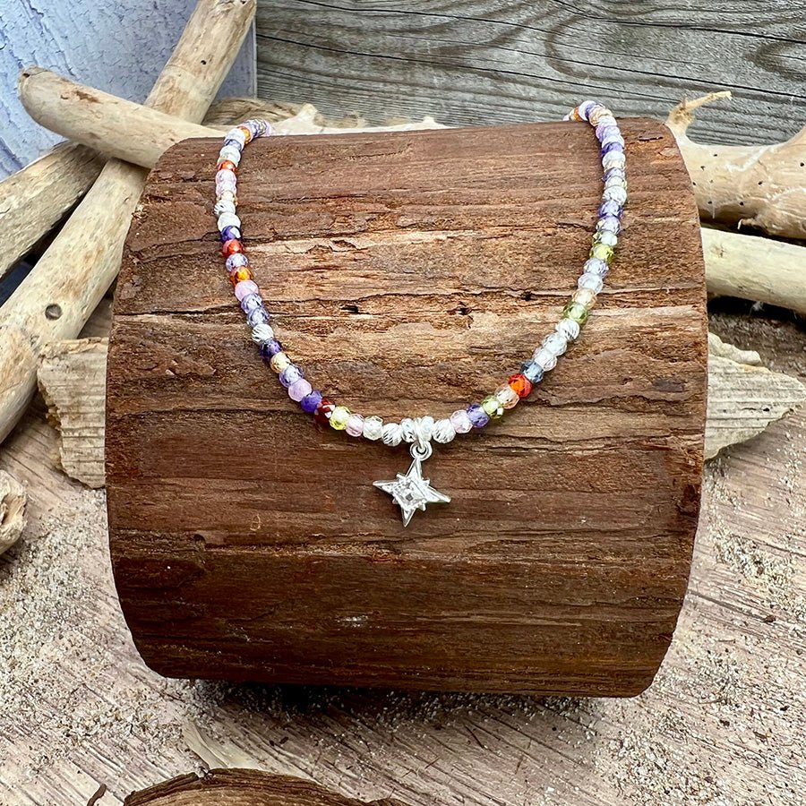 Collier perles femme CANDY RULES, DARLING – perles en pierre fine de zircons multicolores facettées & pendentif étoile polaire pavée de zircons en argent 925 – bijoux fait main en argent 925 | Pitch & Néo