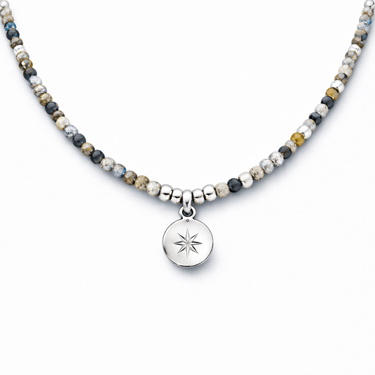 Collier perles femme NO COMPASS, NO RULES – perles de piétersite facettées & pendentif médaille rose des vents zircon en argent 925 – bijoux fait main en argent 925 | Pitch & Néo