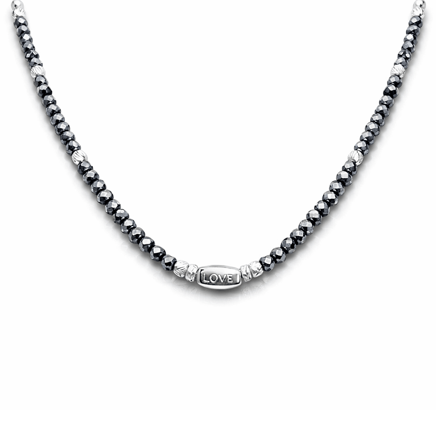 Collier perles femme SAY LOVE OR SHUT UP – perles de térahertz facettées, esperluette & pendentif galet gravure LOVE en argent 925 – bijoux fait main en argent 925 | Pitch & Néo