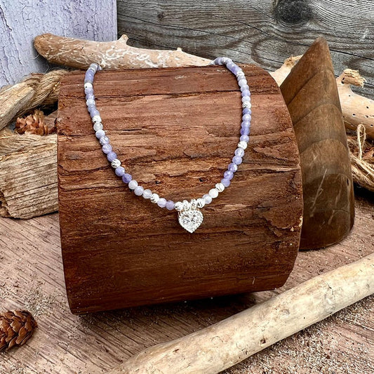 Collier perles femme STABBED BY STYLE – perles de tanzanite facettées & pendentif cœur zircon serti milgrain et argent 925 – bijoux fait main en argent 925 | Pitch & Néo