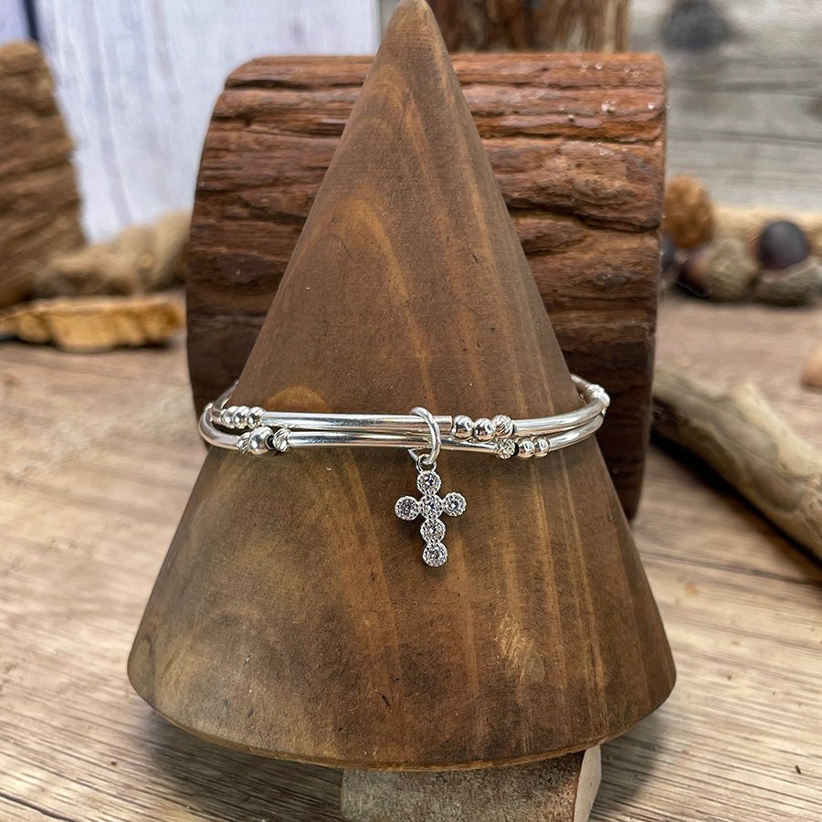 HEAVEN FOR EVERYONE BRACELET DOUBLE RANG DE TUBES ET PERLES FACETTÉES EN ARGENT 925 AVEC PENDENTIF CROIX ART DÉCO PAVÉ DE ZIRCONS – bijoux fait main en argent 925 | Pitch & Néo