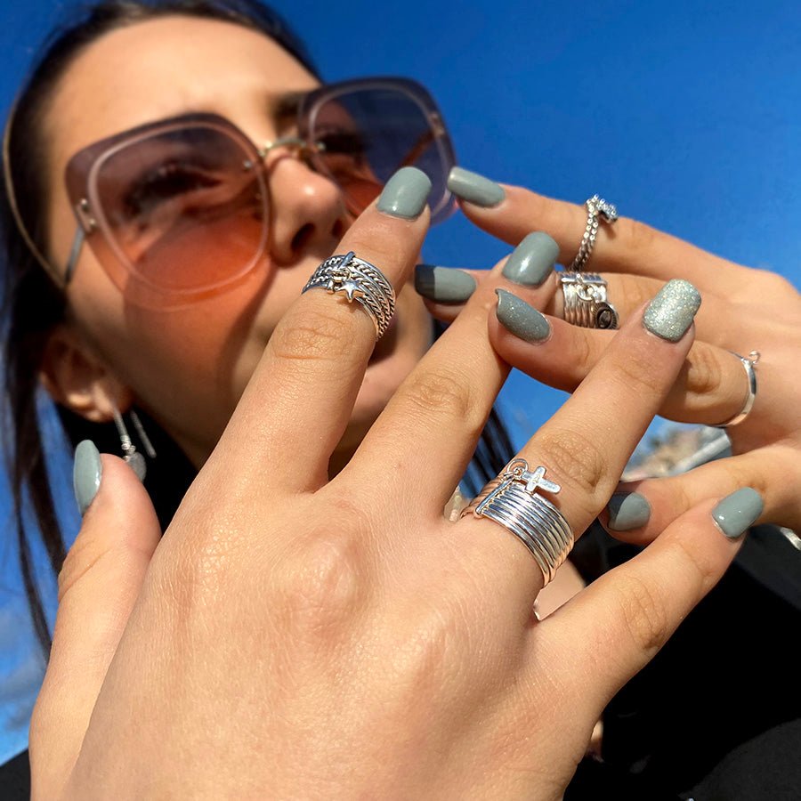 Bague femme SPLASH ME HARDER – semainier 7 anneaux argent 925 & pendentif poisson – bijoux fait main en argent 925 | Pitch & Néo